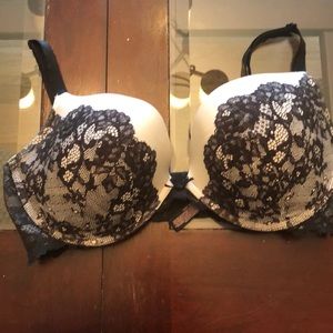 Victoria’s Secret Dream Angels Push-Up Bra